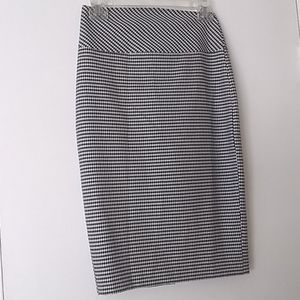 EXPRESS WHITE& BLACK PENCIL SKIRT